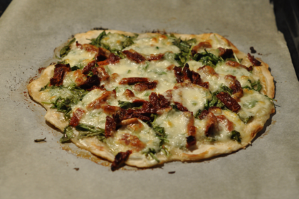 Flammkuchen mit Rucola